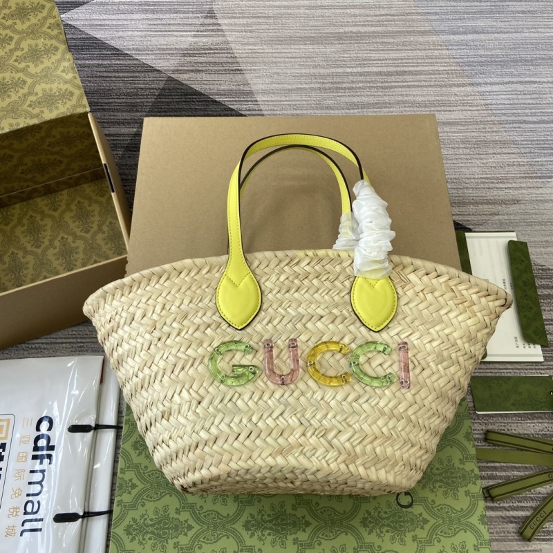 G*u*i shopping bags